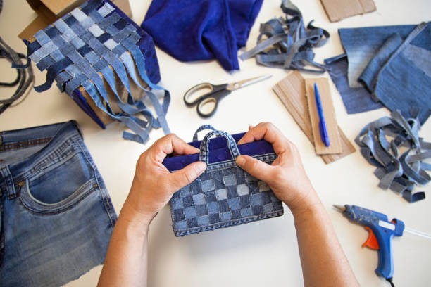 Что можно сшить из старых джинсов