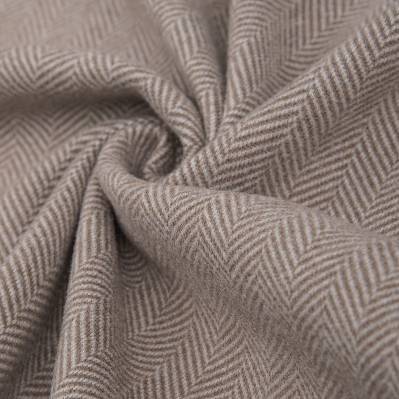 Шевиот – это сдержанный английский стиль в сочетании с практичностью