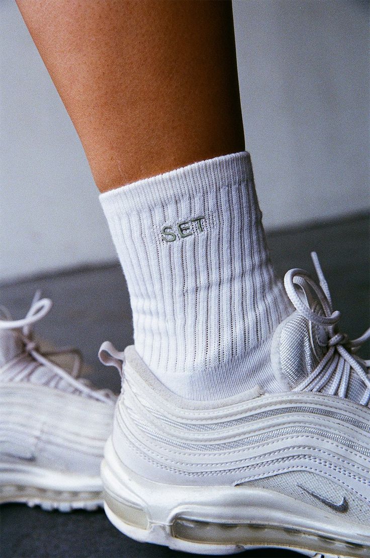 Как отстирать белые носки в домашних условиях